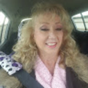 Meet your Posher, Debbie